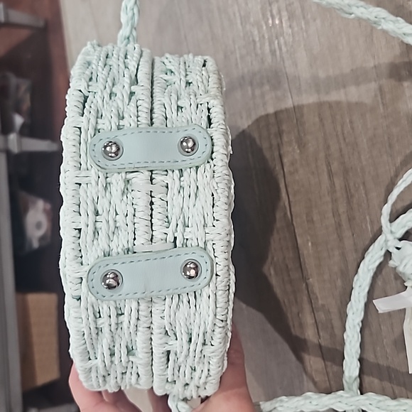 Mia & tess sea glass green round rattan purse - Picture 4 of 11